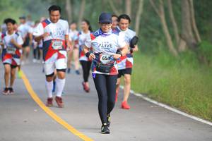 BIB: 6237, 653
                            <button type="button" onclick="openModal(6356746)" class="btn btn-primary btn-sm float-right btn-popup" data-toggle="modal" data-target=".modal-high-quality">
                        <i class="fas fa-shopping-cart"></i> Add to Cart
                    </button>
                                            <button type="button" onclick="isThisMe(6356746, true)" class="btn btn-success btn-sm float-right btn-popup btn-isme hidden" data-toggle="tooltip" data-placement="bottom" title="นี่คือรูปของคุณใช่ไหม คลิกที่นี่เพื่อเอาเข้าอัลบั้ม">
                        <i class="fas fa-plus"></i> Add to album
                    </button>
                    <button type="button" onclick="isThisMe(6356746, false)" class="btn btn-warning btn-sm float-right btn-popup btn-isnotme hidden">
                        <i class="fas fa-ban"></i> Remove from album
                    </button>