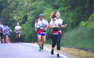 BIB: 2400
                            <button type="button" onclick="openModal(6370853)" class="btn btn-primary btn-sm float-right btn-popup" data-toggle="modal" data-target=".modal-high-quality">
                        <i class="fas fa-shopping-cart"></i> Add to Cart
                    </button>
                                            <button type="button" onclick="isThisMe(6370853, true)" class="btn btn-success btn-sm float-right btn-popup btn-isme hidden" data-toggle="tooltip" data-placement="bottom" title="นี่คือรูปของคุณใช่ไหม คลิกที่นี่เพื่อเอาเข้าอัลบั้ม">
                        <i class="fas fa-plus"></i> Add to album
                    </button>
                    <button type="button" onclick="isThisMe(6370853, false)" class="btn btn-warning btn-sm float-right btn-popup btn-isnotme hidden">
                        <i class="fas fa-ban"></i> Remove from album
                    </button>