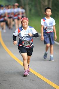 BIB: 7090, 6766
                            <button type="button" onclick="openModal(6358093)" class="btn btn-primary btn-sm float-right btn-popup" data-toggle="modal" data-target=".modal-high-quality">
                        <i class="fas fa-shopping-cart"></i> Add to Cart
                    </button>
                                            <button type="button" onclick="isThisMe(6358093, true)" class="btn btn-success btn-sm float-right btn-popup btn-isme hidden" data-toggle="tooltip" data-placement="bottom" title="นี่คือรูปของคุณใช่ไหม คลิกที่นี่เพื่อเอาเข้าอัลบั้ม">
                        <i class="fas fa-plus"></i> Add to album
                    </button>
                    <button type="button" onclick="isThisMe(6358093, false)" class="btn btn-warning btn-sm float-right btn-popup btn-isnotme hidden">
                        <i class="fas fa-ban"></i> Remove from album
                    </button>