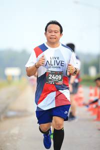 BIB: 2409, 124
                            <button type="button" onclick="openModal(6343448)" class="btn btn-primary btn-sm float-right btn-popup" data-toggle="modal" data-target=".modal-high-quality">
                        <i class="fas fa-shopping-cart"></i> Add to Cart
                    </button>
                                            <button type="button" onclick="isThisMe(6343448, true)" class="btn btn-success btn-sm float-right btn-popup btn-isme hidden" data-toggle="tooltip" data-placement="bottom" title="นี่คือรูปของคุณใช่ไหม คลิกที่นี่เพื่อเอาเข้าอัลบั้ม">
                        <i class="fas fa-plus"></i> Add to album
                    </button>
                    <button type="button" onclick="isThisMe(6343448, false)" class="btn btn-warning btn-sm float-right btn-popup btn-isnotme hidden">
                        <i class="fas fa-ban"></i> Remove from album
                    </button>