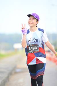 BIB: 2498, 128
                            <button type="button" onclick="openModal(6344371)" class="btn btn-primary btn-sm float-right btn-popup" data-toggle="modal" data-target=".modal-high-quality">
                        <i class="fas fa-shopping-cart"></i> Add to Cart
                    </button>
                                            <button type="button" onclick="isThisMe(6344371, true)" class="btn btn-success btn-sm float-right btn-popup btn-isme hidden" data-toggle="tooltip" data-placement="bottom" title="นี่คือรูปของคุณใช่ไหม คลิกที่นี่เพื่อเอาเข้าอัลบั้ม">
                        <i class="fas fa-plus"></i> Add to album
                    </button>
                    <button type="button" onclick="isThisMe(6344371, false)" class="btn btn-warning btn-sm float-right btn-popup btn-isnotme hidden">
                        <i class="fas fa-ban"></i> Remove from album
                    </button>