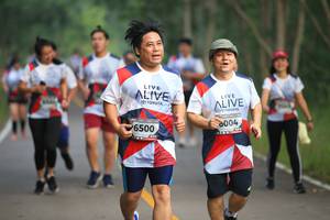 BIB: 004, 6500
                            <button type="button" onclick="openModal(6357074)" class="btn btn-primary btn-sm float-right btn-popup" data-toggle="modal" data-target=".modal-high-quality">
                        <i class="fas fa-shopping-cart"></i> Add to Cart
                    </button>
                                            <button type="button" onclick="isThisMe(6357074, true)" class="btn btn-success btn-sm float-right btn-popup btn-isme hidden" data-toggle="tooltip" data-placement="bottom" title="นี่คือรูปของคุณใช่ไหม คลิกที่นี่เพื่อเอาเข้าอัลบั้ม">
                        <i class="fas fa-plus"></i> Add to album
                    </button>
                    <button type="button" onclick="isThisMe(6357074, false)" class="btn btn-warning btn-sm float-right btn-popup btn-isnotme hidden">
                        <i class="fas fa-ban"></i> Remove from album
                    </button>