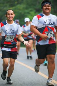 BIB: 7165, 7168
                            <button type="button" onclick="openModal(6368067)" class="btn btn-primary btn-sm float-right btn-popup" data-toggle="modal" data-target=".modal-high-quality">
                        <i class="fas fa-shopping-cart"></i> Add to Cart
                    </button>
                                            <button type="button" onclick="isThisMe(6368067, true)" class="btn btn-success btn-sm float-right btn-popup btn-isme hidden" data-toggle="tooltip" data-placement="bottom" title="นี่คือรูปของคุณใช่ไหม คลิกที่นี่เพื่อเอาเข้าอัลบั้ม">
                        <i class="fas fa-plus"></i> Add to album
                    </button>
                    <button type="button" onclick="isThisMe(6368067, false)" class="btn btn-warning btn-sm float-right btn-popup btn-isnotme hidden">
                        <i class="fas fa-ban"></i> Remove from album
                    </button>