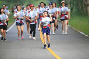 BIB: 613, 7157
                            <button type="button" onclick="openModal(6358104)" class="btn btn-primary btn-sm float-right btn-popup" data-toggle="modal" data-target=".modal-high-quality">
                        <i class="fas fa-shopping-cart"></i> Add to Cart
                    </button>
                                            <button type="button" onclick="isThisMe(6358104, true)" class="btn btn-success btn-sm float-right btn-popup btn-isme hidden" data-toggle="tooltip" data-placement="bottom" title="นี่คือรูปของคุณใช่ไหม คลิกที่นี่เพื่อเอาเข้าอัลบั้ม">
                        <i class="fas fa-plus"></i> Add to album
                    </button>
                    <button type="button" onclick="isThisMe(6358104, false)" class="btn btn-warning btn-sm float-right btn-popup btn-isnotme hidden">
                        <i class="fas fa-ban"></i> Remove from album
                    </button>