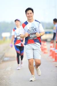 BIB: 2405
                            <button type="button" onclick="openModal(6344367)" class="btn btn-primary btn-sm float-right btn-popup" data-toggle="modal" data-target=".modal-high-quality">
                        <i class="fas fa-shopping-cart"></i> Add to Cart
                    </button>
                                            <button type="button" onclick="isThisMe(6344367, true)" class="btn btn-success btn-sm float-right btn-popup btn-isme hidden" data-toggle="tooltip" data-placement="bottom" title="นี่คือรูปของคุณใช่ไหม คลิกที่นี่เพื่อเอาเข้าอัลบั้ม">
                        <i class="fas fa-plus"></i> Add to album
                    </button>
                    <button type="button" onclick="isThisMe(6344367, false)" class="btn btn-warning btn-sm float-right btn-popup btn-isnotme hidden">
                        <i class="fas fa-ban"></i> Remove from album
                    </button>