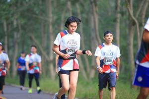 BIB: 6781, 6158
                            <button type="button" onclick="openModal(6356633)" class="btn btn-primary btn-sm float-right btn-popup" data-toggle="modal" data-target=".modal-high-quality">
                        <i class="fas fa-shopping-cart"></i> Add to Cart
                    </button>
                                            <button type="button" onclick="isThisMe(6356633, true)" class="btn btn-success btn-sm float-right btn-popup btn-isme hidden" data-toggle="tooltip" data-placement="bottom" title="นี่คือรูปของคุณใช่ไหม คลิกที่นี่เพื่อเอาเข้าอัลบั้ม">
                        <i class="fas fa-plus"></i> Add to album
                    </button>
                    <button type="button" onclick="isThisMe(6356633, false)" class="btn btn-warning btn-sm float-right btn-popup btn-isnotme hidden">
                        <i class="fas fa-ban"></i> Remove from album
                    </button>