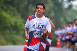 BIB: 6502
                            <button type="button" onclick="openModal(6366774)" class="btn btn-primary btn-sm float-right btn-popup" data-toggle="modal" data-target=".modal-high-quality">
                        <i class="fas fa-shopping-cart"></i> Add to Cart
                    </button>
                                            <button type="button" onclick="isThisMe(6366774, true)" class="btn btn-success btn-sm float-right btn-popup btn-isme hidden" data-toggle="tooltip" data-placement="bottom" title="นี่คือรูปของคุณใช่ไหม คลิกที่นี่เพื่อเอาเข้าอัลบั้ม">
                        <i class="fas fa-plus"></i> Add to album
                    </button>
                    <button type="button" onclick="isThisMe(6366774, false)" class="btn btn-warning btn-sm float-right btn-popup btn-isnotme hidden">
                        <i class="fas fa-ban"></i> Remove from album
                    </button>