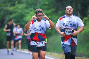 BIB: 688, 6877
                            <button type="button" onclick="openModal(6367137)" class="btn btn-primary btn-sm float-right btn-popup" data-toggle="modal" data-target=".modal-high-quality">
                        <i class="fas fa-shopping-cart"></i> Add to Cart
                    </button>
                                            <button type="button" onclick="isThisMe(6367137, true)" class="btn btn-success btn-sm float-right btn-popup btn-isme hidden" data-toggle="tooltip" data-placement="bottom" title="นี่คือรูปของคุณใช่ไหม คลิกที่นี่เพื่อเอาเข้าอัลบั้ม">
                        <i class="fas fa-plus"></i> Add to album
                    </button>
                    <button type="button" onclick="isThisMe(6367137, false)" class="btn btn-warning btn-sm float-right btn-popup btn-isnotme hidden">
                        <i class="fas fa-ban"></i> Remove from album
                    </button>