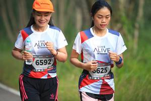 BIB: 6592, 625
                            <button type="button" onclick="openModal(6357310)" class="btn btn-primary btn-sm float-right btn-popup" data-toggle="modal" data-target=".modal-high-quality">
                        <i class="fas fa-shopping-cart"></i> Add to Cart
                    </button>
                                            <button type="button" onclick="isThisMe(6357310, true)" class="btn btn-success btn-sm float-right btn-popup btn-isme hidden" data-toggle="tooltip" data-placement="bottom" title="นี่คือรูปของคุณใช่ไหม คลิกที่นี่เพื่อเอาเข้าอัลบั้ม">
                        <i class="fas fa-plus"></i> Add to album
                    </button>
                    <button type="button" onclick="isThisMe(6357310, false)" class="btn btn-warning btn-sm float-right btn-popup btn-isnotme hidden">
                        <i class="fas fa-ban"></i> Remove from album
                    </button>