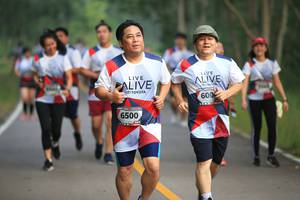 BIB: 600, 6500
                            <button type="button" onclick="openModal(6357075)" class="btn btn-primary btn-sm float-right btn-popup" data-toggle="modal" data-target=".modal-high-quality">
                        <i class="fas fa-shopping-cart"></i> Add to Cart
                    </button>
                                            <button type="button" onclick="isThisMe(6357075, true)" class="btn btn-success btn-sm float-right btn-popup btn-isme hidden" data-toggle="tooltip" data-placement="bottom" title="นี่คือรูปของคุณใช่ไหม คลิกที่นี่เพื่อเอาเข้าอัลบั้ม">
                        <i class="fas fa-plus"></i> Add to album
                    </button>
                    <button type="button" onclick="isThisMe(6357075, false)" class="btn btn-warning btn-sm float-right btn-popup btn-isnotme hidden">
                        <i class="fas fa-ban"></i> Remove from album
                    </button>