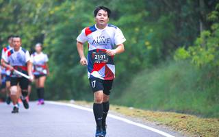 BIB: 2101
                            <button type="button" onclick="openModal(6370865)" class="btn btn-primary btn-sm float-right btn-popup" data-toggle="modal" data-target=".modal-high-quality">
                        <i class="fas fa-shopping-cart"></i> Add to Cart
                    </button>
                                            <button type="button" onclick="isThisMe(6370865, true)" class="btn btn-success btn-sm float-right btn-popup btn-isme hidden" data-toggle="tooltip" data-placement="bottom" title="นี่คือรูปของคุณใช่ไหม คลิกที่นี่เพื่อเอาเข้าอัลบั้ม">
                        <i class="fas fa-plus"></i> Add to album
                    </button>
                    <button type="button" onclick="isThisMe(6370865, false)" class="btn btn-warning btn-sm float-right btn-popup btn-isnotme hidden">
                        <i class="fas fa-ban"></i> Remove from album
                    </button>