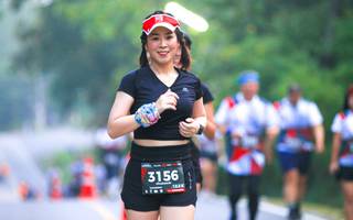 BIB: 3156, 128
                            <button type="button" onclick="openModal(6370901)" class="btn btn-primary btn-sm float-right btn-popup" data-toggle="modal" data-target=".modal-high-quality">
                        <i class="fas fa-shopping-cart"></i> Add to Cart
                    </button>
                                            <button type="button" onclick="isThisMe(6370901, true)" class="btn btn-success btn-sm float-right btn-popup btn-isme hidden" data-toggle="tooltip" data-placement="bottom" title="นี่คือรูปของคุณใช่ไหม คลิกที่นี่เพื่อเอาเข้าอัลบั้ม">
                        <i class="fas fa-plus"></i> Add to album
                    </button>
                    <button type="button" onclick="isThisMe(6370901, false)" class="btn btn-warning btn-sm float-right btn-popup btn-isnotme hidden">
                        <i class="fas fa-ban"></i> Remove from album
                    </button>