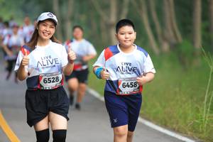 BIB: 6528, 6458
                            <button type="button" onclick="openModal(6357797)" class="btn btn-primary btn-sm float-right btn-popup" data-toggle="modal" data-target=".modal-high-quality">
                        <i class="fas fa-shopping-cart"></i> Add to Cart
                    </button>
                                            <button type="button" onclick="isThisMe(6357797, true)" class="btn btn-success btn-sm float-right btn-popup btn-isme hidden" data-toggle="tooltip" data-placement="bottom" title="นี่คือรูปของคุณใช่ไหม คลิกที่นี่เพื่อเอาเข้าอัลบั้ม">
                        <i class="fas fa-plus"></i> Add to album
                    </button>
                    <button type="button" onclick="isThisMe(6357797, false)" class="btn btn-warning btn-sm float-right btn-popup btn-isnotme hidden">
                        <i class="fas fa-ban"></i> Remove from album
                    </button>