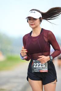 BIB: 2225, 128
                            <button type="button" onclick="openModal(6343851)" class="btn btn-primary btn-sm float-right btn-popup" data-toggle="modal" data-target=".modal-high-quality">
                        <i class="fas fa-shopping-cart"></i> Add to Cart
                    </button>
                                            <button type="button" onclick="isThisMe(6343851, true)" class="btn btn-success btn-sm float-right btn-popup btn-isme hidden" data-toggle="tooltip" data-placement="bottom" title="นี่คือรูปของคุณใช่ไหม คลิกที่นี่เพื่อเอาเข้าอัลบั้ม">
                        <i class="fas fa-plus"></i> Add to album
                    </button>
                    <button type="button" onclick="isThisMe(6343851, false)" class="btn btn-warning btn-sm float-right btn-popup btn-isnotme hidden">
                        <i class="fas fa-ban"></i> Remove from album
                    </button>