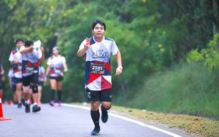 BIB: 2101
                            <button type="button" onclick="openModal(6370863)" class="btn btn-primary btn-sm float-right btn-popup" data-toggle="modal" data-target=".modal-high-quality">
                        <i class="fas fa-shopping-cart"></i> Add to Cart
                    </button>
                                            <button type="button" onclick="isThisMe(6370863, true)" class="btn btn-success btn-sm float-right btn-popup btn-isme hidden" data-toggle="tooltip" data-placement="bottom" title="นี่คือรูปของคุณใช่ไหม คลิกที่นี่เพื่อเอาเข้าอัลบั้ม">
                        <i class="fas fa-plus"></i> Add to album
                    </button>
                    <button type="button" onclick="isThisMe(6370863, false)" class="btn btn-warning btn-sm float-right btn-popup btn-isnotme hidden">
                        <i class="fas fa-ban"></i> Remove from album
                    </button>