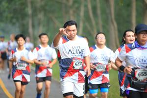 BIB: 6237, 6220, 655
                            <button type="button" onclick="openModal(6356759)" class="btn btn-primary btn-sm float-right btn-popup" data-toggle="modal" data-target=".modal-high-quality">
                        <i class="fas fa-shopping-cart"></i> Add to Cart
                    </button>
                                            <button type="button" onclick="isThisMe(6356759, true)" class="btn btn-success btn-sm float-right btn-popup btn-isme hidden" data-toggle="tooltip" data-placement="bottom" title="นี่คือรูปของคุณใช่ไหม คลิกที่นี่เพื่อเอาเข้าอัลบั้ม">
                        <i class="fas fa-plus"></i> Add to album
                    </button>
                    <button type="button" onclick="isThisMe(6356759, false)" class="btn btn-warning btn-sm float-right btn-popup btn-isnotme hidden">
                        <i class="fas fa-ban"></i> Remove from album
                    </button>