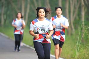 BIB: 7009, 6551
                            <button type="button" onclick="openModal(6356907)" class="btn btn-primary btn-sm float-right btn-popup" data-toggle="modal" data-target=".modal-high-quality">
                        <i class="fas fa-shopping-cart"></i> Add to Cart
                    </button>
                                            <button type="button" onclick="isThisMe(6356907, true)" class="btn btn-success btn-sm float-right btn-popup btn-isme hidden" data-toggle="tooltip" data-placement="bottom" title="นี่คือรูปของคุณใช่ไหม คลิกที่นี่เพื่อเอาเข้าอัลบั้ม">
                        <i class="fas fa-plus"></i> Add to album
                    </button>
                    <button type="button" onclick="isThisMe(6356907, false)" class="btn btn-warning btn-sm float-right btn-popup btn-isnotme hidden">
                        <i class="fas fa-ban"></i> Remove from album
                    </button>