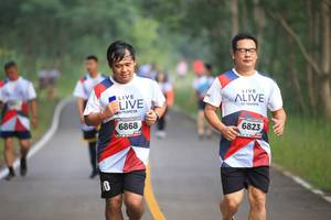 BIB: 6868, 6823
                            <button type="button" onclick="openModal(6357436)" class="btn btn-primary btn-sm float-right btn-popup" data-toggle="modal" data-target=".modal-high-quality">
                        <i class="fas fa-shopping-cart"></i> Add to Cart
                    </button>
                                            <button type="button" onclick="isThisMe(6357436, true)" class="btn btn-success btn-sm float-right btn-popup btn-isme hidden" data-toggle="tooltip" data-placement="bottom" title="นี่คือรูปของคุณใช่ไหม คลิกที่นี่เพื่อเอาเข้าอัลบั้ม">
                        <i class="fas fa-plus"></i> Add to album
                    </button>
                    <button type="button" onclick="isThisMe(6357436, false)" class="btn btn-warning btn-sm float-right btn-popup btn-isnotme hidden">
                        <i class="fas fa-ban"></i> Remove from album
                    </button>