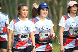 BIB: 6546, 6630, 6634
                            <button type="button" onclick="openModal(6358144)" class="btn btn-primary btn-sm float-right btn-popup" data-toggle="modal" data-target=".modal-high-quality">
                        <i class="fas fa-shopping-cart"></i> Add to Cart
                    </button>
                                            <button type="button" onclick="isThisMe(6358144, true)" class="btn btn-success btn-sm float-right btn-popup btn-isme hidden" data-toggle="tooltip" data-placement="bottom" title="นี่คือรูปของคุณใช่ไหม คลิกที่นี่เพื่อเอาเข้าอัลบั้ม">
                        <i class="fas fa-plus"></i> Add to album
                    </button>
                    <button type="button" onclick="isThisMe(6358144, false)" class="btn btn-warning btn-sm float-right btn-popup btn-isnotme hidden">
                        <i class="fas fa-ban"></i> Remove from album
                    </button>