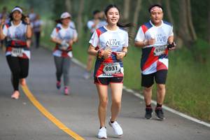 BIB: 6702, 6931
                            <button type="button" onclick="openModal(6357037)" class="btn btn-primary btn-sm float-right btn-popup" data-toggle="modal" data-target=".modal-high-quality">
                        <i class="fas fa-shopping-cart"></i> Add to Cart
                    </button>
                                            <button type="button" onclick="isThisMe(6357037, true)" class="btn btn-success btn-sm float-right btn-popup btn-isme hidden" data-toggle="tooltip" data-placement="bottom" title="นี่คือรูปของคุณใช่ไหม คลิกที่นี่เพื่อเอาเข้าอัลบั้ม">
                        <i class="fas fa-plus"></i> Add to album
                    </button>
                    <button type="button" onclick="isThisMe(6357037, false)" class="btn btn-warning btn-sm float-right btn-popup btn-isnotme hidden">
                        <i class="fas fa-ban"></i> Remove from album
                    </button>