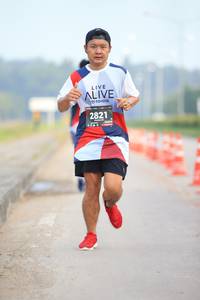 BIB: 2821
                            <button type="button" onclick="openModal(6343500)" class="btn btn-primary btn-sm float-right btn-popup" data-toggle="modal" data-target=".modal-high-quality">
                        <i class="fas fa-shopping-cart"></i> Add to Cart
                    </button>
                                            <button type="button" onclick="isThisMe(6343500, true)" class="btn btn-success btn-sm float-right btn-popup btn-isme hidden" data-toggle="tooltip" data-placement="bottom" title="นี่คือรูปของคุณใช่ไหม คลิกที่นี่เพื่อเอาเข้าอัลบั้ม">
                        <i class="fas fa-plus"></i> Add to album
                    </button>
                    <button type="button" onclick="isThisMe(6343500, false)" class="btn btn-warning btn-sm float-right btn-popup btn-isnotme hidden">
                        <i class="fas fa-ban"></i> Remove from album
                    </button>