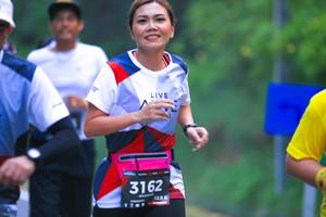 BIB: 3162, 128
                            <button type="button" onclick="openModal(6370399)" class="btn btn-primary btn-sm float-right btn-popup" data-toggle="modal" data-target=".modal-high-quality">
                        <i class="fas fa-shopping-cart"></i> Add to Cart
                    </button>
                                            <button type="button" onclick="isThisMe(6370399, true)" class="btn btn-success btn-sm float-right btn-popup btn-isme hidden" data-toggle="tooltip" data-placement="bottom" title="นี่คือรูปของคุณใช่ไหม คลิกที่นี่เพื่อเอาเข้าอัลบั้ม">
                        <i class="fas fa-plus"></i> Add to album
                    </button>
                    <button type="button" onclick="isThisMe(6370399, false)" class="btn btn-warning btn-sm float-right btn-popup btn-isnotme hidden">
                        <i class="fas fa-ban"></i> Remove from album
                    </button>