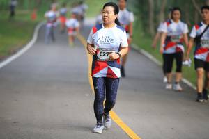 BIB: 627
                            <button type="button" onclick="openModal(6357250)" class="btn btn-primary btn-sm float-right btn-popup" data-toggle="modal" data-target=".modal-high-quality">
                        <i class="fas fa-shopping-cart"></i> Add to Cart
                    </button>
                                            <button type="button" onclick="isThisMe(6357250, true)" class="btn btn-success btn-sm float-right btn-popup btn-isme hidden" data-toggle="tooltip" data-placement="bottom" title="นี่คือรูปของคุณใช่ไหม คลิกที่นี่เพื่อเอาเข้าอัลบั้ม">
                        <i class="fas fa-plus"></i> Add to album
                    </button>
                    <button type="button" onclick="isThisMe(6357250, false)" class="btn btn-warning btn-sm float-right btn-popup btn-isnotme hidden">
                        <i class="fas fa-ban"></i> Remove from album
                    </button>