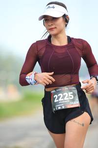 BIB: 2225, 128
                            <button type="button" onclick="openModal(6343852)" class="btn btn-primary btn-sm float-right btn-popup" data-toggle="modal" data-target=".modal-high-quality">
                        <i class="fas fa-shopping-cart"></i> Add to Cart
                    </button>
                                            <button type="button" onclick="isThisMe(6343852, true)" class="btn btn-success btn-sm float-right btn-popup btn-isme hidden" data-toggle="tooltip" data-placement="bottom" title="นี่คือรูปของคุณใช่ไหม คลิกที่นี่เพื่อเอาเข้าอัลบั้ม">
                        <i class="fas fa-plus"></i> Add to album
                    </button>
                    <button type="button" onclick="isThisMe(6343852, false)" class="btn btn-warning btn-sm float-right btn-popup btn-isnotme hidden">
                        <i class="fas fa-ban"></i> Remove from album
                    </button>