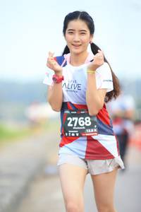 BIB: 2768, 128
                            <button type="button" onclick="openModal(6343955)" class="btn btn-primary btn-sm float-right btn-popup" data-toggle="modal" data-target=".modal-high-quality">
                        <i class="fas fa-shopping-cart"></i> Add to Cart
                    </button>
                                            <button type="button" onclick="isThisMe(6343955, true)" class="btn btn-success btn-sm float-right btn-popup btn-isme hidden" data-toggle="tooltip" data-placement="bottom" title="นี่คือรูปของคุณใช่ไหม คลิกที่นี่เพื่อเอาเข้าอัลบั้ม">
                        <i class="fas fa-plus"></i> Add to album
                    </button>
                    <button type="button" onclick="isThisMe(6343955, false)" class="btn btn-warning btn-sm float-right btn-popup btn-isnotme hidden">
                        <i class="fas fa-ban"></i> Remove from album
                    </button>