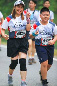 BIB: 6528, 6450
                            <button type="button" onclick="openModal(6368188)" class="btn btn-primary btn-sm float-right btn-popup" data-toggle="modal" data-target=".modal-high-quality">
                        <i class="fas fa-shopping-cart"></i> Add to Cart
                    </button>
                                            <button type="button" onclick="isThisMe(6368188, true)" class="btn btn-success btn-sm float-right btn-popup btn-isme hidden" data-toggle="tooltip" data-placement="bottom" title="นี่คือรูปของคุณใช่ไหม คลิกที่นี่เพื่อเอาเข้าอัลบั้ม">
                        <i class="fas fa-plus"></i> Add to album
                    </button>
                    <button type="button" onclick="isThisMe(6368188, false)" class="btn btn-warning btn-sm float-right btn-popup btn-isnotme hidden">
                        <i class="fas fa-ban"></i> Remove from album
                    </button>