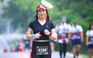 BIB: 3156, 124
                            <button type="button" onclick="openModal(6370904)" class="btn btn-primary btn-sm float-right btn-popup" data-toggle="modal" data-target=".modal-high-quality">
                        <i class="fas fa-shopping-cart"></i> Add to Cart
                    </button>
                                            <button type="button" onclick="isThisMe(6370904, true)" class="btn btn-success btn-sm float-right btn-popup btn-isme hidden" data-toggle="tooltip" data-placement="bottom" title="นี่คือรูปของคุณใช่ไหม คลิกที่นี่เพื่อเอาเข้าอัลบั้ม">
                        <i class="fas fa-plus"></i> Add to album
                    </button>
                    <button type="button" onclick="isThisMe(6370904, false)" class="btn btn-warning btn-sm float-right btn-popup btn-isnotme hidden">
                        <i class="fas fa-ban"></i> Remove from album
                    </button>