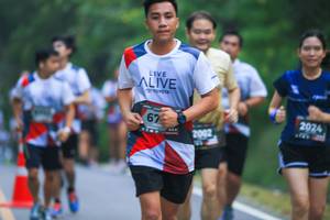 BIB: 2024, 2002
                            <button type="button" onclick="openModal(6367072)" class="btn btn-primary btn-sm float-right btn-popup" data-toggle="modal" data-target=".modal-high-quality">
                        <i class="fas fa-shopping-cart"></i> Add to Cart
                    </button>
                                            <button type="button" onclick="isThisMe(6367072, true)" class="btn btn-success btn-sm float-right btn-popup btn-isme hidden" data-toggle="tooltip" data-placement="bottom" title="นี่คือรูปของคุณใช่ไหม คลิกที่นี่เพื่อเอาเข้าอัลบั้ม">
                        <i class="fas fa-plus"></i> Add to album
                    </button>
                    <button type="button" onclick="isThisMe(6367072, false)" class="btn btn-warning btn-sm float-right btn-popup btn-isnotme hidden">
                        <i class="fas fa-ban"></i> Remove from album
                    </button>