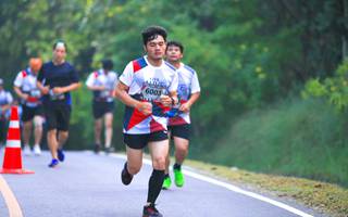 BIB: 6003
                            <button type="button" onclick="openModal(6370769)" class="btn btn-primary btn-sm float-right btn-popup" data-toggle="modal" data-target=".modal-high-quality">
                        <i class="fas fa-shopping-cart"></i> Add to Cart
                    </button>
                                            <button type="button" onclick="isThisMe(6370769, true)" class="btn btn-success btn-sm float-right btn-popup btn-isme hidden" data-toggle="tooltip" data-placement="bottom" title="นี่คือรูปของคุณใช่ไหม คลิกที่นี่เพื่อเอาเข้าอัลบั้ม">
                        <i class="fas fa-plus"></i> Add to album
                    </button>
                    <button type="button" onclick="isThisMe(6370769, false)" class="btn btn-warning btn-sm float-right btn-popup btn-isnotme hidden">
                        <i class="fas fa-ban"></i> Remove from album
                    </button>