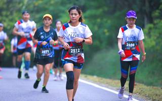 BIB: 2498, 2512, 2871
                            <button type="button" onclick="openModal(6370744)" class="btn btn-primary btn-sm float-right btn-popup" data-toggle="modal" data-target=".modal-high-quality">
                        <i class="fas fa-shopping-cart"></i> Add to Cart
                    </button>
                                            <button type="button" onclick="isThisMe(6370744, true)" class="btn btn-success btn-sm float-right btn-popup btn-isme hidden" data-toggle="tooltip" data-placement="bottom" title="นี่คือรูปของคุณใช่ไหม คลิกที่นี่เพื่อเอาเข้าอัลบั้ม">
                        <i class="fas fa-plus"></i> Add to album
                    </button>
                    <button type="button" onclick="isThisMe(6370744, false)" class="btn btn-warning btn-sm float-right btn-popup btn-isnotme hidden">
                        <i class="fas fa-ban"></i> Remove from album
                    </button>