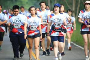 BIB: 7043, 494, 6630, 6634, 
                            <button type="button" onclick="openModal(6358132)" class="btn btn-primary btn-sm float-right btn-popup" data-toggle="modal" data-target=".modal-high-quality">
                        <i class="fas fa-shopping-cart"></i> Add to Cart
                    </button>
                                            <button type="button" onclick="isThisMe(6358132, true)" class="btn btn-success btn-sm float-right btn-popup btn-isme hidden" data-toggle="tooltip" data-placement="bottom" title="นี่คือรูปของคุณใช่ไหม คลิกที่นี่เพื่อเอาเข้าอัลบั้ม">
                        <i class="fas fa-plus"></i> Add to album
                    </button>
                    <button type="button" onclick="isThisMe(6358132, false)" class="btn btn-warning btn-sm float-right btn-popup btn-isnotme hidden">
                        <i class="fas fa-ban"></i> Remove from album
                    </button>