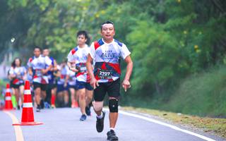 BIB: 2707
                            <button type="button" onclick="openModal(6370870)" class="btn btn-primary btn-sm float-right btn-popup" data-toggle="modal" data-target=".modal-high-quality">
                        <i class="fas fa-shopping-cart"></i> Add to Cart
                    </button>
                                            <button type="button" onclick="isThisMe(6370870, true)" class="btn btn-success btn-sm float-right btn-popup btn-isme hidden" data-toggle="tooltip" data-placement="bottom" title="นี่คือรูปของคุณใช่ไหม คลิกที่นี่เพื่อเอาเข้าอัลบั้ม">
                        <i class="fas fa-plus"></i> Add to album
                    </button>
                    <button type="button" onclick="isThisMe(6370870, false)" class="btn btn-warning btn-sm float-right btn-popup btn-isnotme hidden">
                        <i class="fas fa-ban"></i> Remove from album
                    </button>