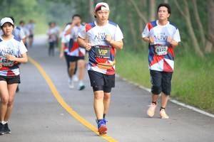 BIB: 6222, 629
                            <button type="button" onclick="openModal(6356865)" class="btn btn-primary btn-sm float-right btn-popup" data-toggle="modal" data-target=".modal-high-quality">
                        <i class="fas fa-shopping-cart"></i> Add to Cart
                    </button>
                                            <button type="button" onclick="isThisMe(6356865, true)" class="btn btn-success btn-sm float-right btn-popup btn-isme hidden" data-toggle="tooltip" data-placement="bottom" title="นี่คือรูปของคุณใช่ไหม คลิกที่นี่เพื่อเอาเข้าอัลบั้ม">
                        <i class="fas fa-plus"></i> Add to album
                    </button>
                    <button type="button" onclick="isThisMe(6356865, false)" class="btn btn-warning btn-sm float-right btn-popup btn-isnotme hidden">
                        <i class="fas fa-ban"></i> Remove from album
                    </button>