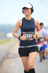 BIB: 4220, 128
                            <button type="button" onclick="openModal(6343367)" class="btn btn-primary btn-sm float-right btn-popup" data-toggle="modal" data-target=".modal-high-quality">
                        <i class="fas fa-shopping-cart"></i> Add to Cart
                    </button>
                                            <button type="button" onclick="isThisMe(6343367, true)" class="btn btn-success btn-sm float-right btn-popup btn-isme hidden" data-toggle="tooltip" data-placement="bottom" title="นี่คือรูปของคุณใช่ไหม คลิกที่นี่เพื่อเอาเข้าอัลบั้ม">
                        <i class="fas fa-plus"></i> Add to album
                    </button>
                    <button type="button" onclick="isThisMe(6343367, false)" class="btn btn-warning btn-sm float-right btn-popup btn-isnotme hidden">
                        <i class="fas fa-ban"></i> Remove from album
                    </button>