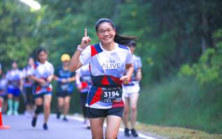 BIB: 3194
                            <button type="button" onclick="openModal(6370734)" class="btn btn-primary btn-sm float-right btn-popup" data-toggle="modal" data-target=".modal-high-quality">
                        <i class="fas fa-shopping-cart"></i> Add to Cart
                    </button>
                                            <button type="button" onclick="isThisMe(6370734, true)" class="btn btn-success btn-sm float-right btn-popup btn-isme hidden" data-toggle="tooltip" data-placement="bottom" title="นี่คือรูปของคุณใช่ไหม คลิกที่นี่เพื่อเอาเข้าอัลบั้ม">
                        <i class="fas fa-plus"></i> Add to album
                    </button>
                    <button type="button" onclick="isThisMe(6370734, false)" class="btn btn-warning btn-sm float-right btn-popup btn-isnotme hidden">
                        <i class="fas fa-ban"></i> Remove from album
                    </button>