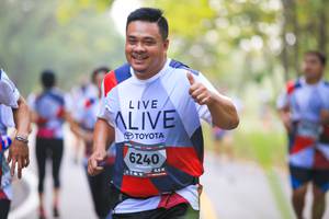 BIB: 6240
                            <button type="button" onclick="openModal(6366115)" class="btn btn-primary btn-sm float-right btn-popup" data-toggle="modal" data-target=".modal-high-quality">
                        <i class="fas fa-shopping-cart"></i> Add to Cart
                    </button>
                                            <button type="button" onclick="isThisMe(6366115, true)" class="btn btn-success btn-sm float-right btn-popup btn-isme hidden" data-toggle="tooltip" data-placement="bottom" title="นี่คือรูปของคุณใช่ไหม คลิกที่นี่เพื่อเอาเข้าอัลบั้ม">
                        <i class="fas fa-plus"></i> Add to album
                    </button>
                    <button type="button" onclick="isThisMe(6366115, false)" class="btn btn-warning btn-sm float-right btn-popup btn-isnotme hidden">
                        <i class="fas fa-ban"></i> Remove from album
                    </button>