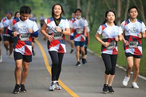 BIB: 6850, 6957, 6851, 963
                            <button type="button" onclick="openModal(6357154)" class="btn btn-primary btn-sm float-right btn-popup" data-toggle="modal" data-target=".modal-high-quality">
                        <i class="fas fa-shopping-cart"></i> Add to Cart
                    </button>
                                            <button type="button" onclick="isThisMe(6357154, true)" class="btn btn-success btn-sm float-right btn-popup btn-isme hidden" data-toggle="tooltip" data-placement="bottom" title="นี่คือรูปของคุณใช่ไหม คลิกที่นี่เพื่อเอาเข้าอัลบั้ม">
                        <i class="fas fa-plus"></i> Add to album
                    </button>
                    <button type="button" onclick="isThisMe(6357154, false)" class="btn btn-warning btn-sm float-right btn-popup btn-isnotme hidden">
                        <i class="fas fa-ban"></i> Remove from album
                    </button>