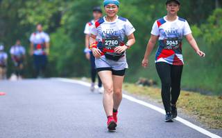 BIB: 2760, 3043
                            <button type="button" onclick="openModal(6370800)" class="btn btn-primary btn-sm float-right btn-popup" data-toggle="modal" data-target=".modal-high-quality">
                        <i class="fas fa-shopping-cart"></i> Add to Cart
                    </button>
                                            <button type="button" onclick="isThisMe(6370800, true)" class="btn btn-success btn-sm float-right btn-popup btn-isme hidden" data-toggle="tooltip" data-placement="bottom" title="นี่คือรูปของคุณใช่ไหม คลิกที่นี่เพื่อเอาเข้าอัลบั้ม">
                        <i class="fas fa-plus"></i> Add to album
                    </button>
                    <button type="button" onclick="isThisMe(6370800, false)" class="btn btn-warning btn-sm float-right btn-popup btn-isnotme hidden">
                        <i class="fas fa-ban"></i> Remove from album
                    </button>