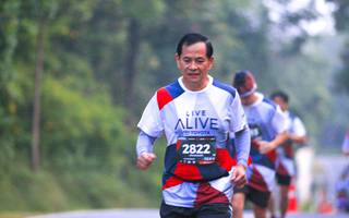 BIB: 2822
                            <button type="button" onclick="openModal(6370701)" class="btn btn-primary btn-sm float-right btn-popup" data-toggle="modal" data-target=".modal-high-quality">
                        <i class="fas fa-shopping-cart"></i> Add to Cart
                    </button>
                                            <button type="button" onclick="isThisMe(6370701, true)" class="btn btn-success btn-sm float-right btn-popup btn-isme hidden" data-toggle="tooltip" data-placement="bottom" title="นี่คือรูปของคุณใช่ไหม คลิกที่นี่เพื่อเอาเข้าอัลบั้ม">
                        <i class="fas fa-plus"></i> Add to album
                    </button>
                    <button type="button" onclick="isThisMe(6370701, false)" class="btn btn-warning btn-sm float-right btn-popup btn-isnotme hidden">
                        <i class="fas fa-ban"></i> Remove from album
                    </button>