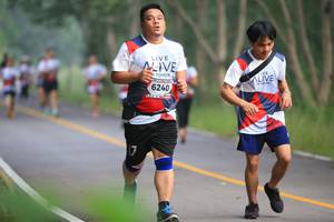 BIB: 6240
                            <button type="button" onclick="openModal(6356526)" class="btn btn-primary btn-sm float-right btn-popup" data-toggle="modal" data-target=".modal-high-quality">
                        <i class="fas fa-shopping-cart"></i> Add to Cart
                    </button>
                                            <button type="button" onclick="isThisMe(6356526, true)" class="btn btn-success btn-sm float-right btn-popup btn-isme hidden" data-toggle="tooltip" data-placement="bottom" title="นี่คือรูปของคุณใช่ไหม คลิกที่นี่เพื่อเอาเข้าอัลบั้ม">
                        <i class="fas fa-plus"></i> Add to album
                    </button>
                    <button type="button" onclick="isThisMe(6356526, false)" class="btn btn-warning btn-sm float-right btn-popup btn-isnotme hidden">
                        <i class="fas fa-ban"></i> Remove from album
                    </button>