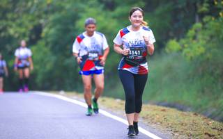 BIB: 3141
                            <button type="button" onclick="openModal(6370858)" class="btn btn-primary btn-sm float-right btn-popup" data-toggle="modal" data-target=".modal-high-quality">
                        <i class="fas fa-shopping-cart"></i> Add to Cart
                    </button>
                                            <button type="button" onclick="isThisMe(6370858, true)" class="btn btn-success btn-sm float-right btn-popup btn-isme hidden" data-toggle="tooltip" data-placement="bottom" title="นี่คือรูปของคุณใช่ไหม คลิกที่นี่เพื่อเอาเข้าอัลบั้ม">
                        <i class="fas fa-plus"></i> Add to album
                    </button>
                    <button type="button" onclick="isThisMe(6370858, false)" class="btn btn-warning btn-sm float-right btn-popup btn-isnotme hidden">
                        <i class="fas fa-ban"></i> Remove from album
                    </button>