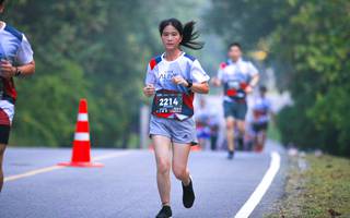 BIB: 2214
                            <button type="button" onclick="openModal(6370705)" class="btn btn-primary btn-sm float-right btn-popup" data-toggle="modal" data-target=".modal-high-quality">
                        <i class="fas fa-shopping-cart"></i> Add to Cart
                    </button>
                                            <button type="button" onclick="isThisMe(6370705, true)" class="btn btn-success btn-sm float-right btn-popup btn-isme hidden" data-toggle="tooltip" data-placement="bottom" title="นี่คือรูปของคุณใช่ไหม คลิกที่นี่เพื่อเอาเข้าอัลบั้ม">
                        <i class="fas fa-plus"></i> Add to album
                    </button>
                    <button type="button" onclick="isThisMe(6370705, false)" class="btn btn-warning btn-sm float-right btn-popup btn-isnotme hidden">
                        <i class="fas fa-ban"></i> Remove from album
                    </button>