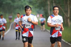 BIB: 6868, 6823
                            <button type="button" onclick="openModal(6357439)" class="btn btn-primary btn-sm float-right btn-popup" data-toggle="modal" data-target=".modal-high-quality">
                        <i class="fas fa-shopping-cart"></i> Add to Cart
                    </button>
                                            <button type="button" onclick="isThisMe(6357439, true)" class="btn btn-success btn-sm float-right btn-popup btn-isme hidden" data-toggle="tooltip" data-placement="bottom" title="นี่คือรูปของคุณใช่ไหม คลิกที่นี่เพื่อเอาเข้าอัลบั้ม">
                        <i class="fas fa-plus"></i> Add to album
                    </button>
                    <button type="button" onclick="isThisMe(6357439, false)" class="btn btn-warning btn-sm float-right btn-popup btn-isnotme hidden">
                        <i class="fas fa-ban"></i> Remove from album
                    </button>