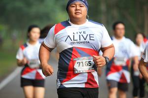 BIB: 7165
                            <button type="button" onclick="openModal(6357175)" class="btn btn-primary btn-sm float-right btn-popup" data-toggle="modal" data-target=".modal-high-quality">
                        <i class="fas fa-shopping-cart"></i> Add to Cart
                    </button>
                                            <button type="button" onclick="isThisMe(6357175, true)" class="btn btn-success btn-sm float-right btn-popup btn-isme hidden" data-toggle="tooltip" data-placement="bottom" title="นี่คือรูปของคุณใช่ไหม คลิกที่นี่เพื่อเอาเข้าอัลบั้ม">
                        <i class="fas fa-plus"></i> Add to album
                    </button>
                    <button type="button" onclick="isThisMe(6357175, false)" class="btn btn-warning btn-sm float-right btn-popup btn-isnotme hidden">
                        <i class="fas fa-ban"></i> Remove from album
                    </button>