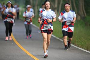 BIB: 6702, 6931
                            <button type="button" onclick="openModal(6357036)" class="btn btn-primary btn-sm float-right btn-popup" data-toggle="modal" data-target=".modal-high-quality">
                        <i class="fas fa-shopping-cart"></i> Add to Cart
                    </button>
                                            <button type="button" onclick="isThisMe(6357036, true)" class="btn btn-success btn-sm float-right btn-popup btn-isme hidden" data-toggle="tooltip" data-placement="bottom" title="นี่คือรูปของคุณใช่ไหม คลิกที่นี่เพื่อเอาเข้าอัลบั้ม">
                        <i class="fas fa-plus"></i> Add to album
                    </button>
                    <button type="button" onclick="isThisMe(6357036, false)" class="btn btn-warning btn-sm float-right btn-popup btn-isnotme hidden">
                        <i class="fas fa-ban"></i> Remove from album
                    </button>