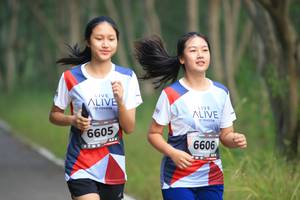 BIB: 605, 6606
                            <button type="button" onclick="openModal(6357543)" class="btn btn-primary btn-sm float-right btn-popup" data-toggle="modal" data-target=".modal-high-quality">
                        <i class="fas fa-shopping-cart"></i> Add to Cart
                    </button>
                                            <button type="button" onclick="isThisMe(6357543, true)" class="btn btn-success btn-sm float-right btn-popup btn-isme hidden" data-toggle="tooltip" data-placement="bottom" title="นี่คือรูปของคุณใช่ไหม คลิกที่นี่เพื่อเอาเข้าอัลบั้ม">
                        <i class="fas fa-plus"></i> Add to album
                    </button>
                    <button type="button" onclick="isThisMe(6357543, false)" class="btn btn-warning btn-sm float-right btn-popup btn-isnotme hidden">
                        <i class="fas fa-ban"></i> Remove from album
                    </button>